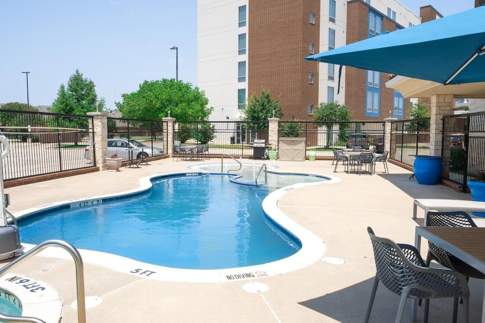 Hampton Inn And Suites Dallas/Lewisville-Vista Ridge Mall Екстериор снимка