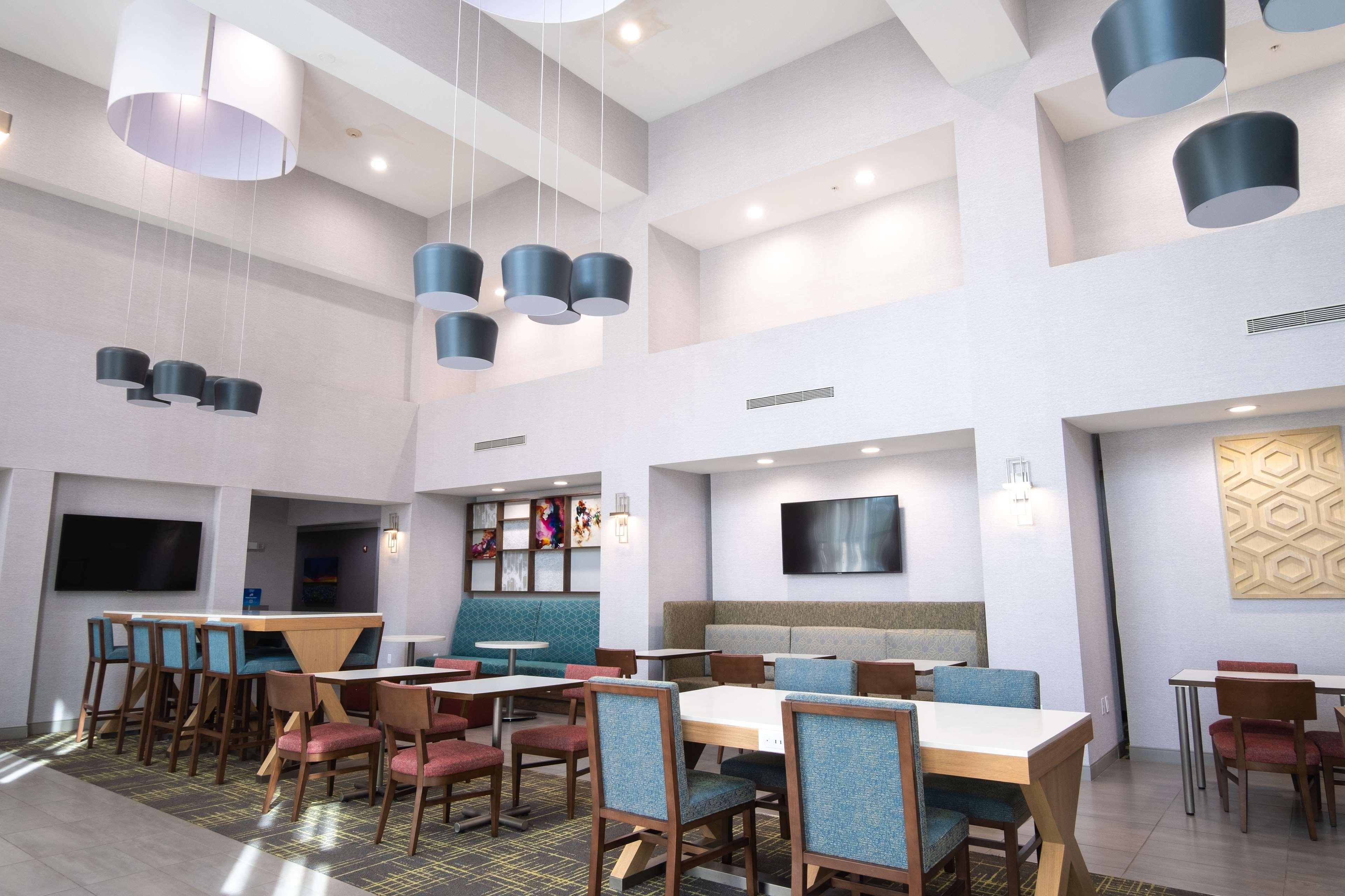 Hampton Inn And Suites Dallas/Lewisville-Vista Ridge Mall Екстериор снимка