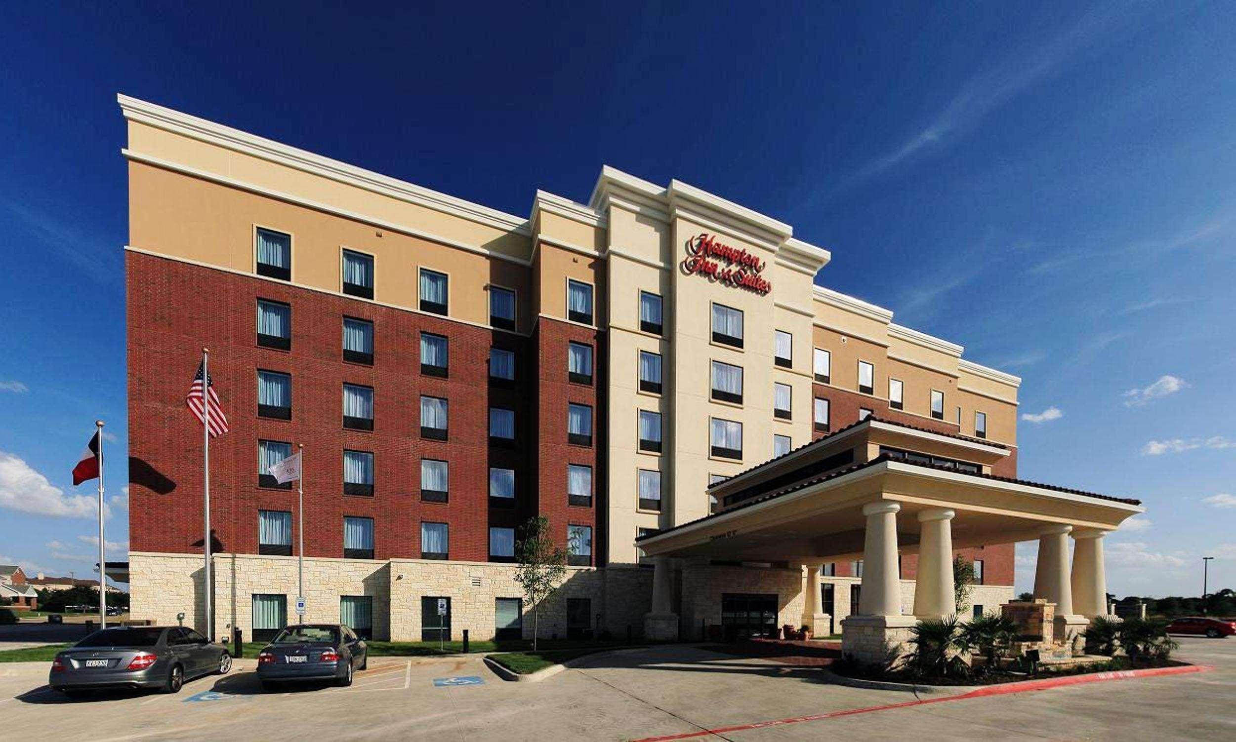 Hampton Inn And Suites Dallas/Lewisville-Vista Ridge Mall Екстериор снимка