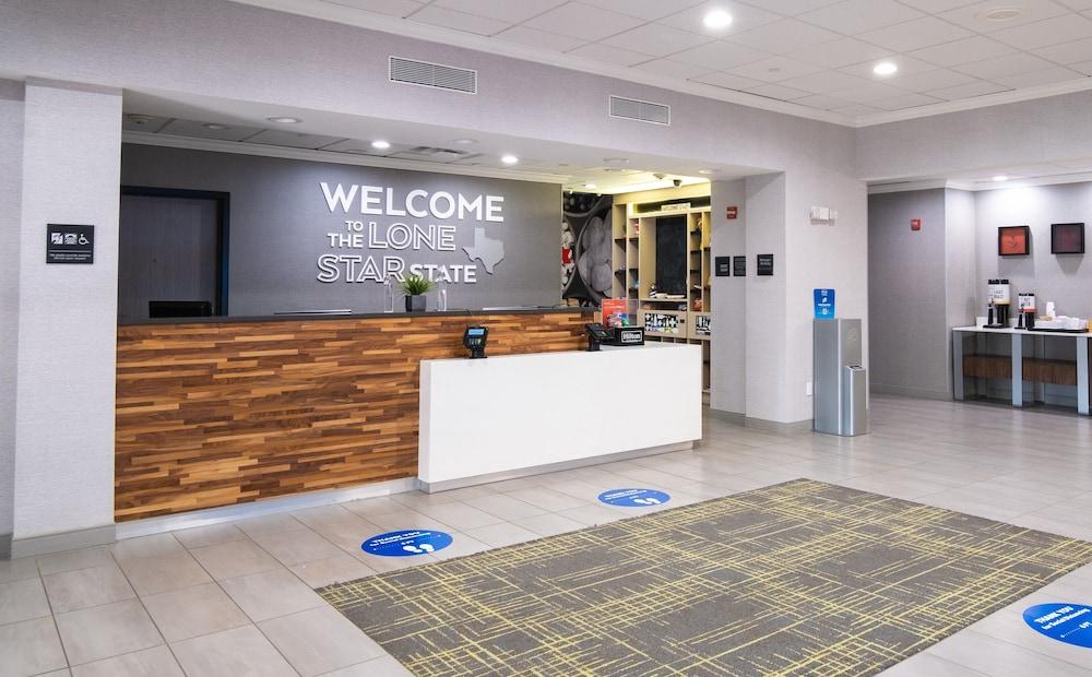 Hampton Inn And Suites Dallas/Lewisville-Vista Ridge Mall Екстериор снимка